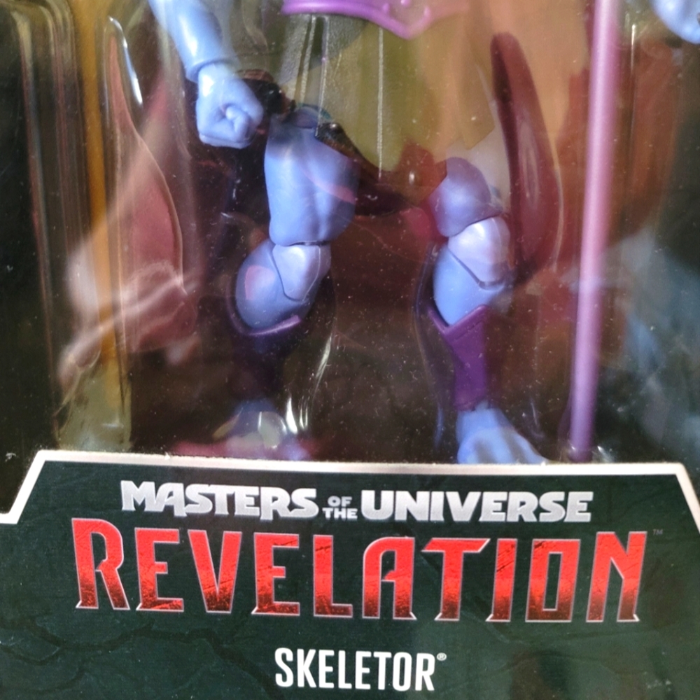 NWOT Mattel Masters of the Universe Revelation Skeletor Action Figure - Picture 5 of 8